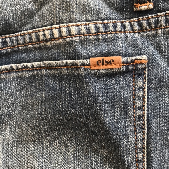 Amazing Mini Else Denim skirt with Embroidered Arrow detail at waist line. EUC! - Picture 4 of 11